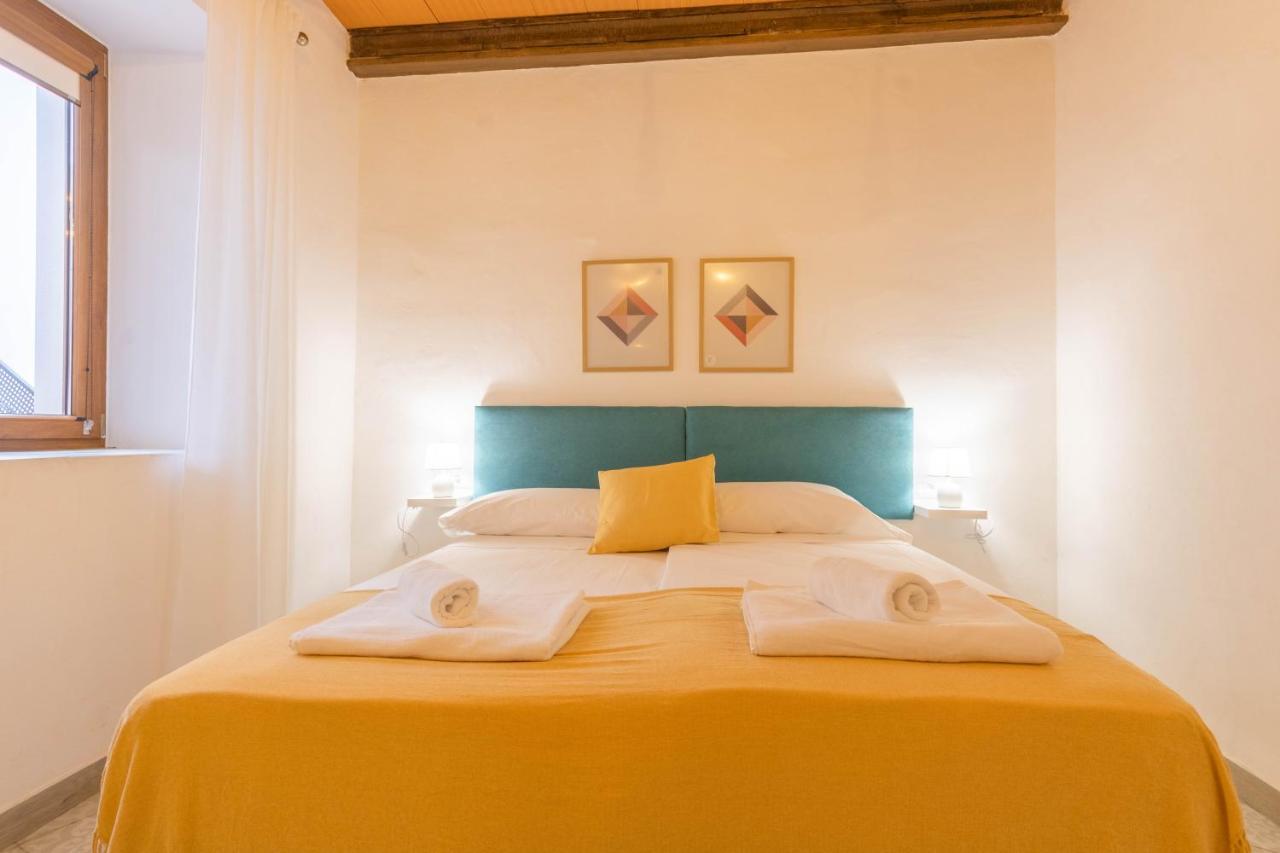Apartamentos Miguel De Cervantes Centro קורדובה מראה חיצוני תמונה