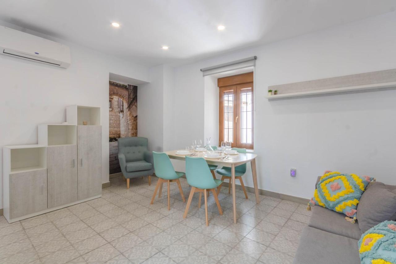 Apartamentos Miguel De Cervantes Centro קורדובה מראה חיצוני תמונה