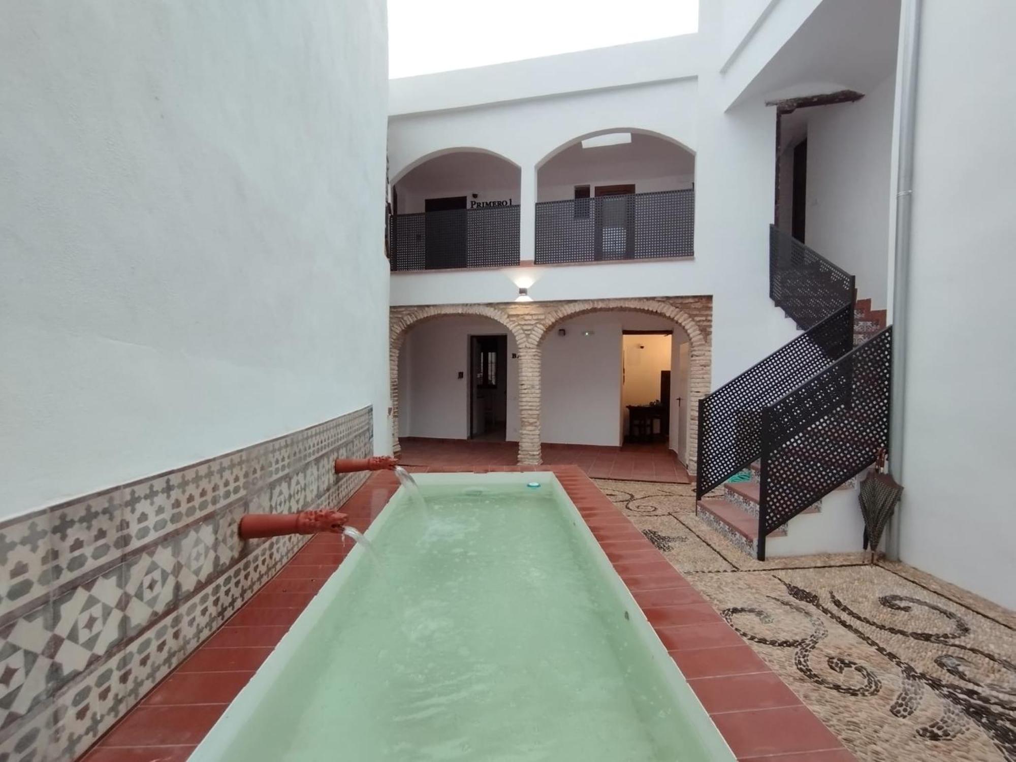 Apartamentos Miguel De Cervantes Centro קורדובה מראה חיצוני תמונה