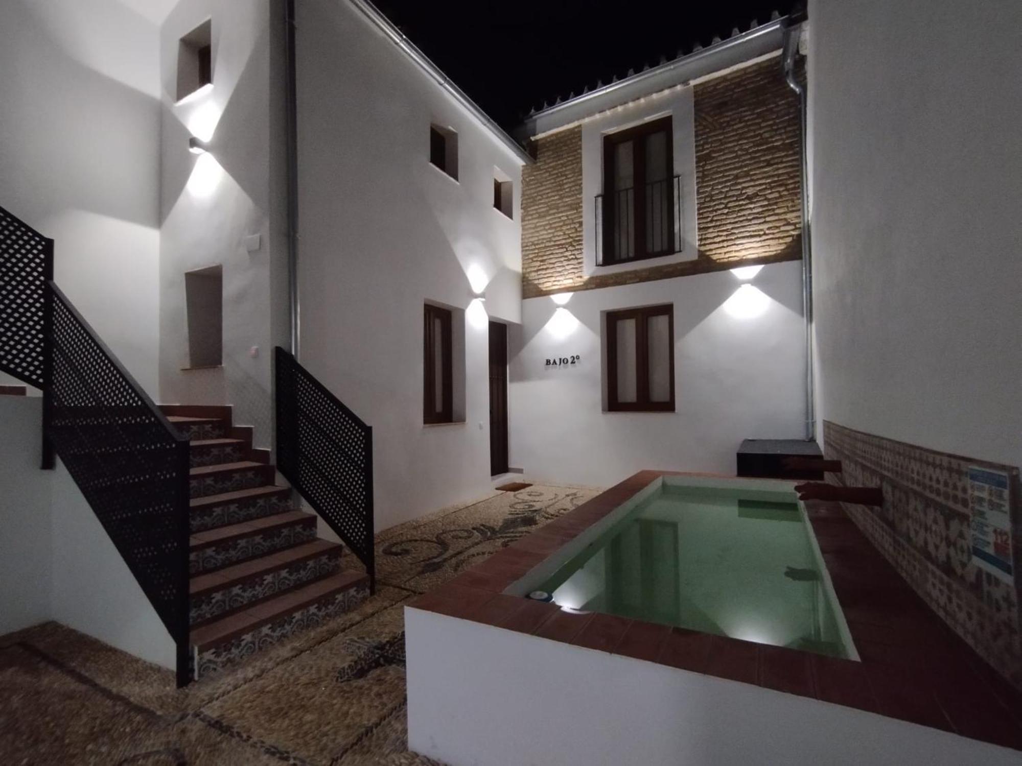 Apartamentos Miguel De Cervantes Centro קורדובה מראה חיצוני תמונה