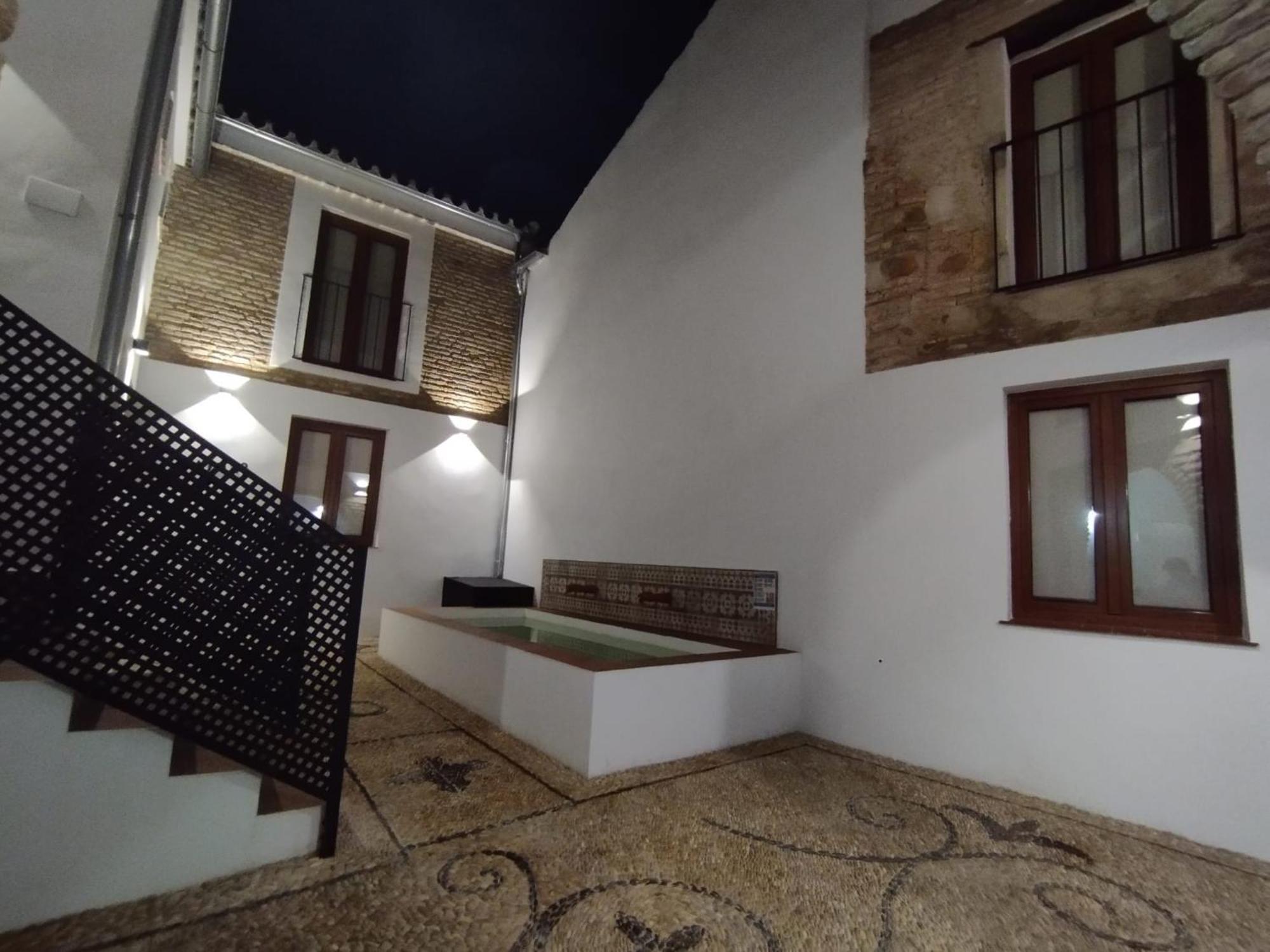 Apartamentos Miguel De Cervantes Centro קורדובה מראה חיצוני תמונה
