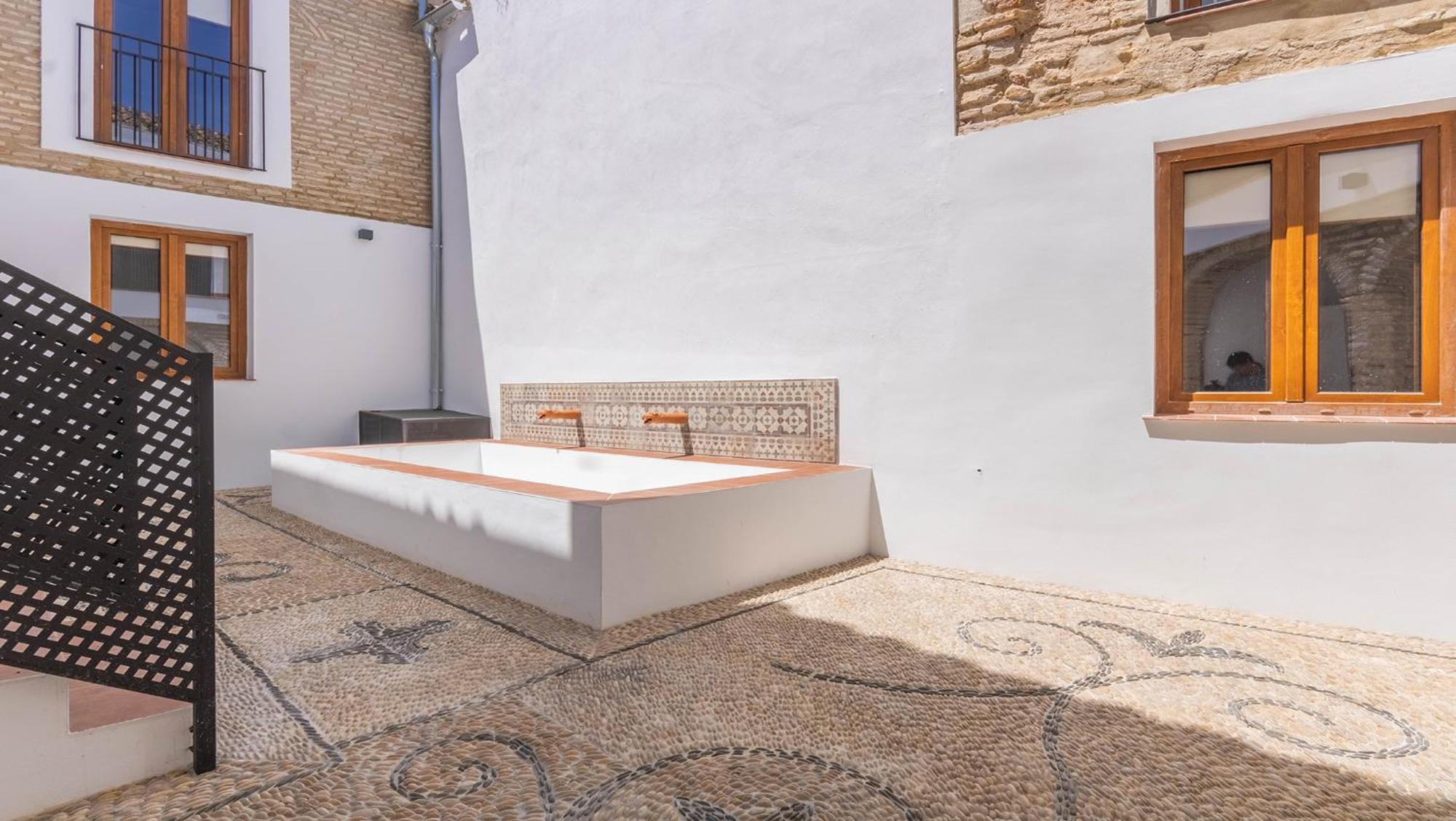 Apartamentos Miguel De Cervantes Centro קורדובה מראה חיצוני תמונה