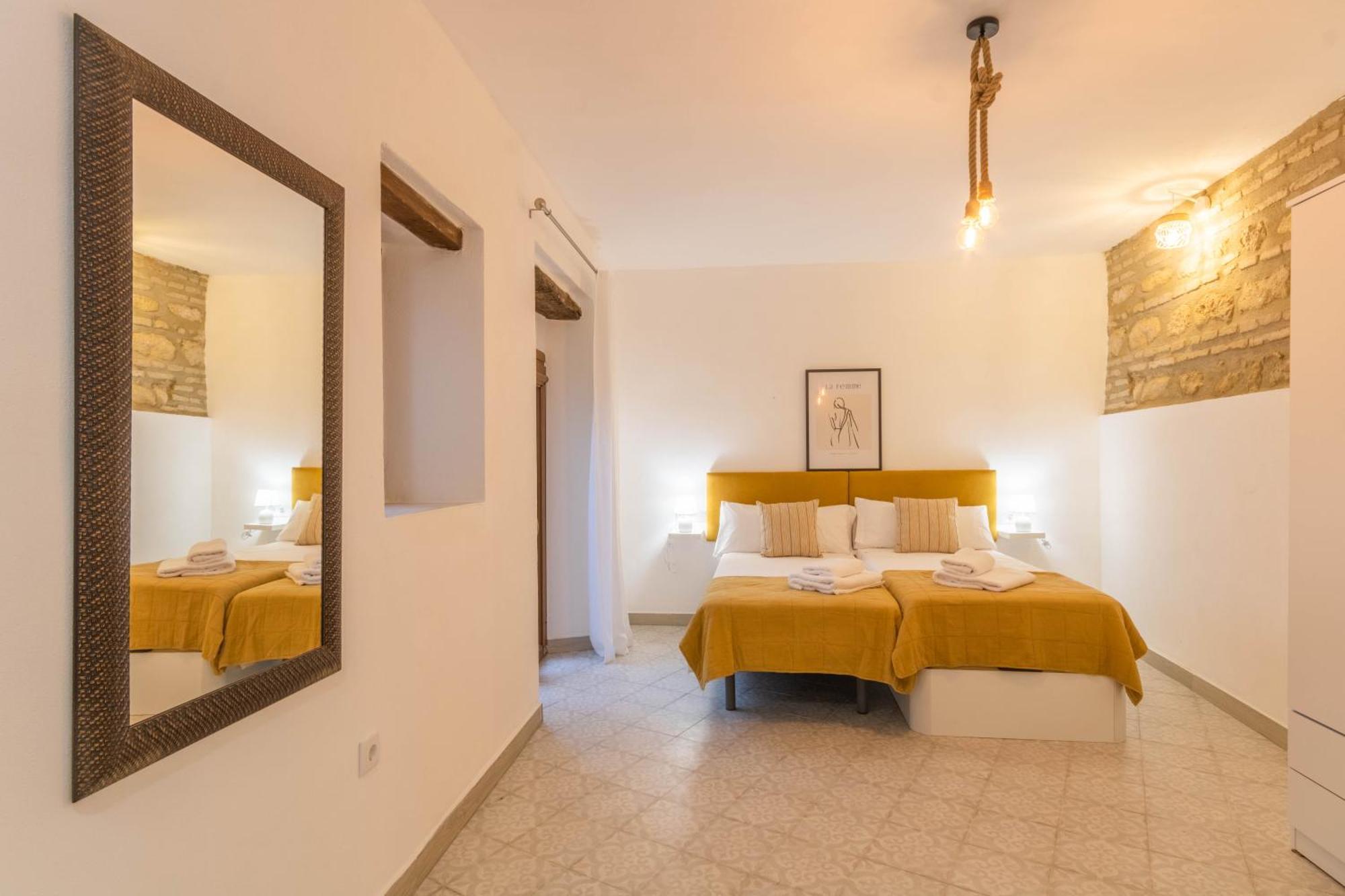 Apartamentos Miguel De Cervantes Centro קורדובה מראה חיצוני תמונה