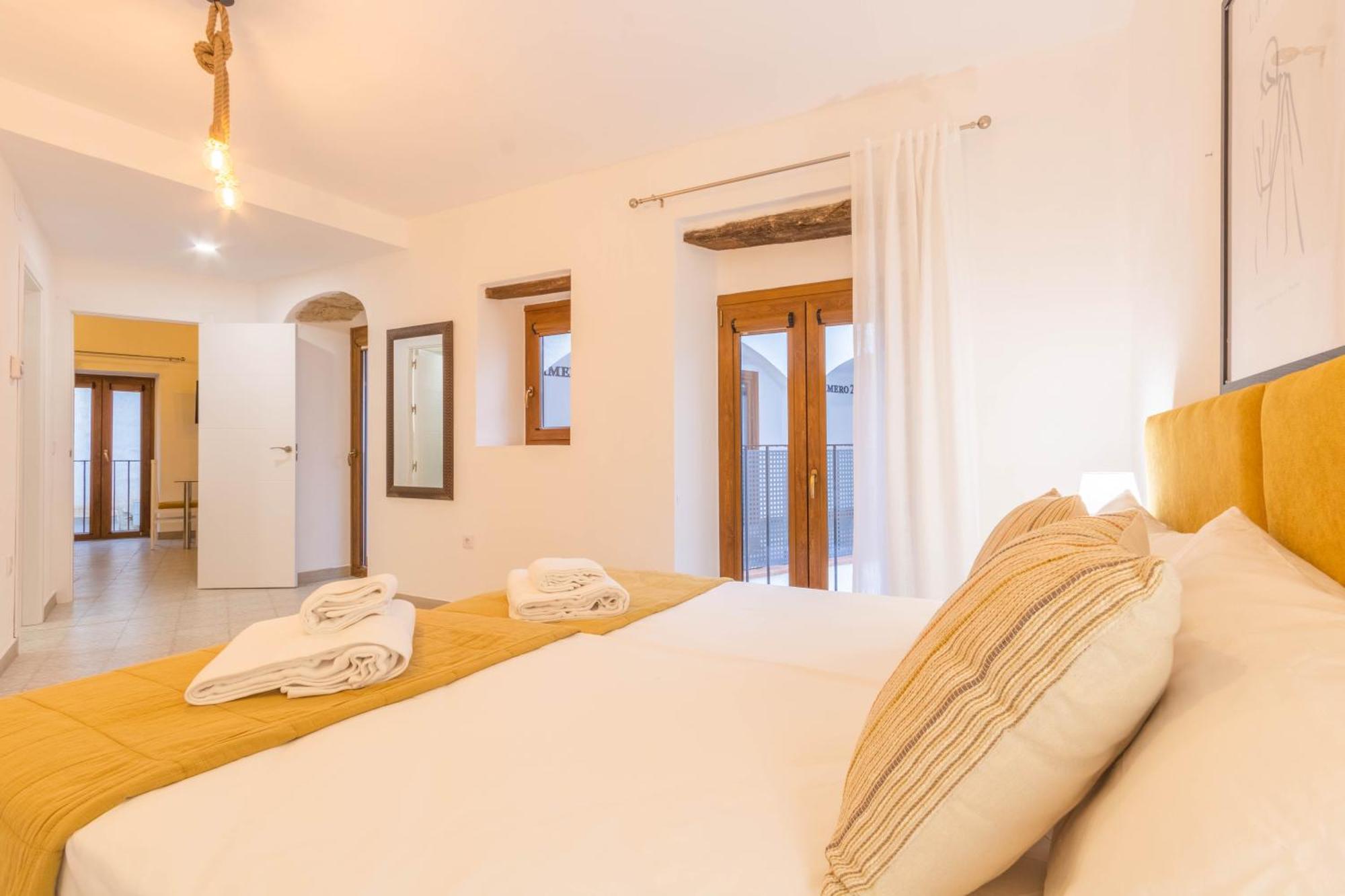 Apartamentos Miguel De Cervantes Centro קורדובה מראה חיצוני תמונה