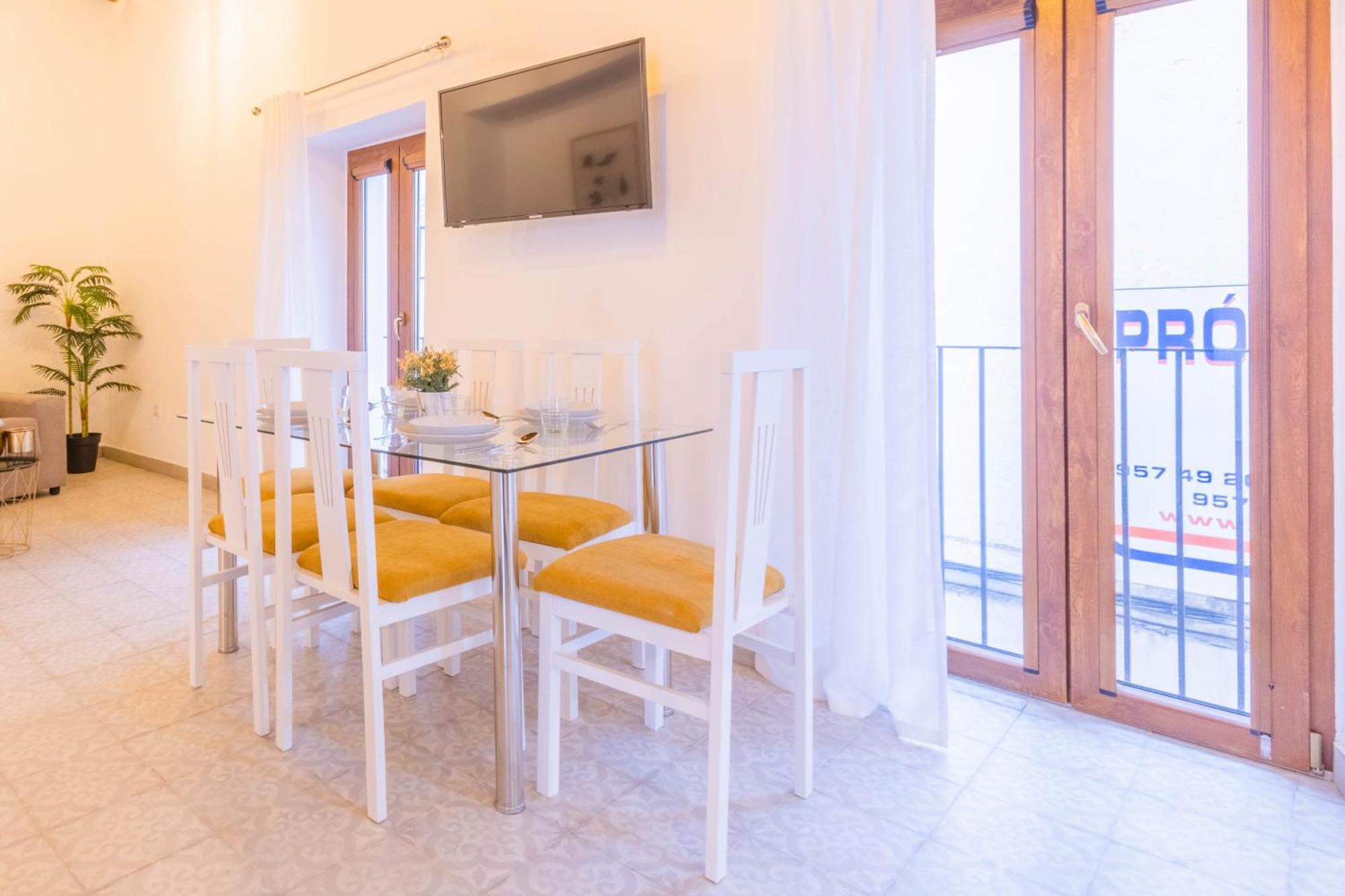 Apartamentos Miguel De Cervantes Centro קורדובה מראה חיצוני תמונה