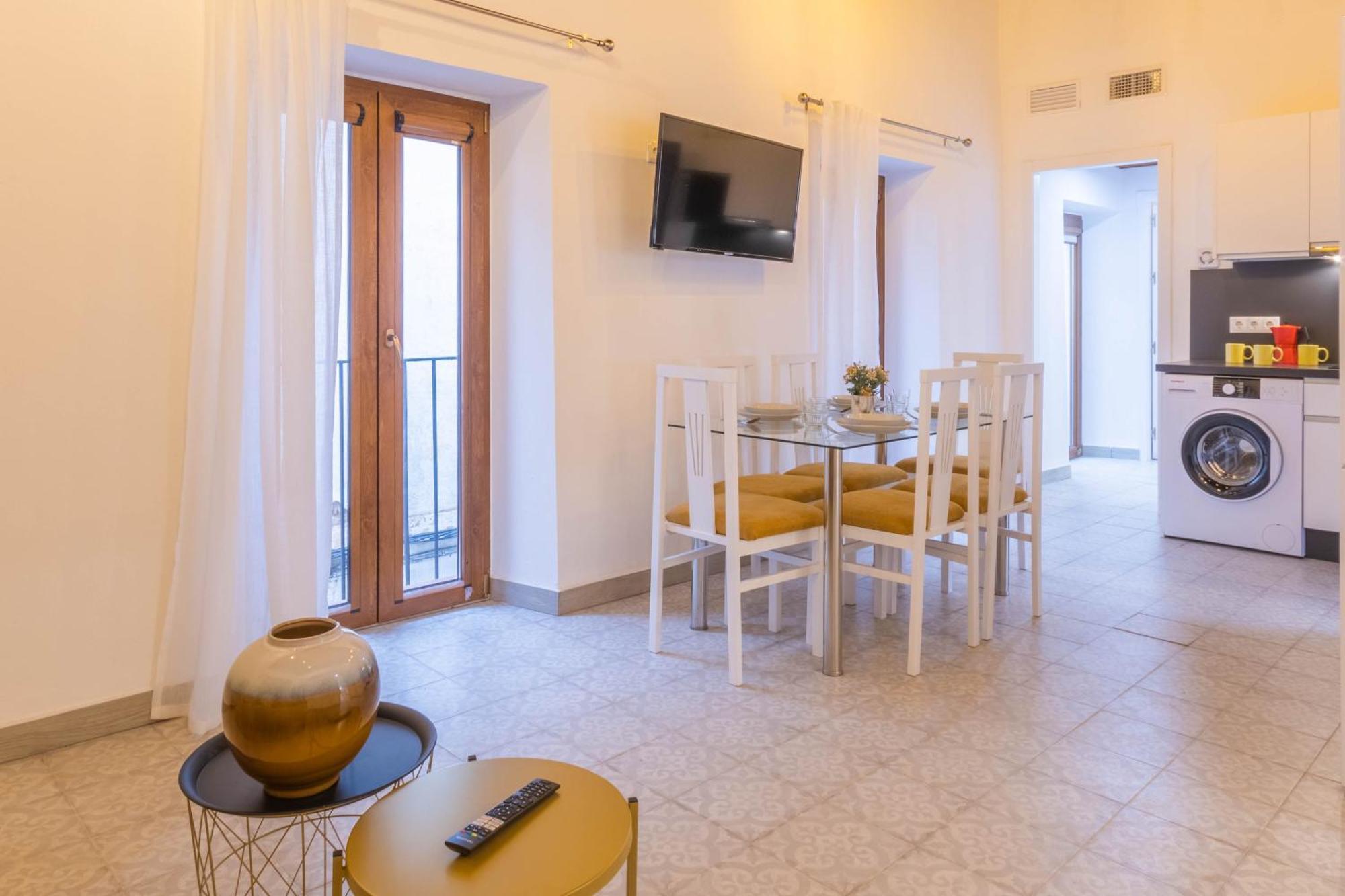 Apartamentos Miguel De Cervantes Centro קורדובה מראה חיצוני תמונה