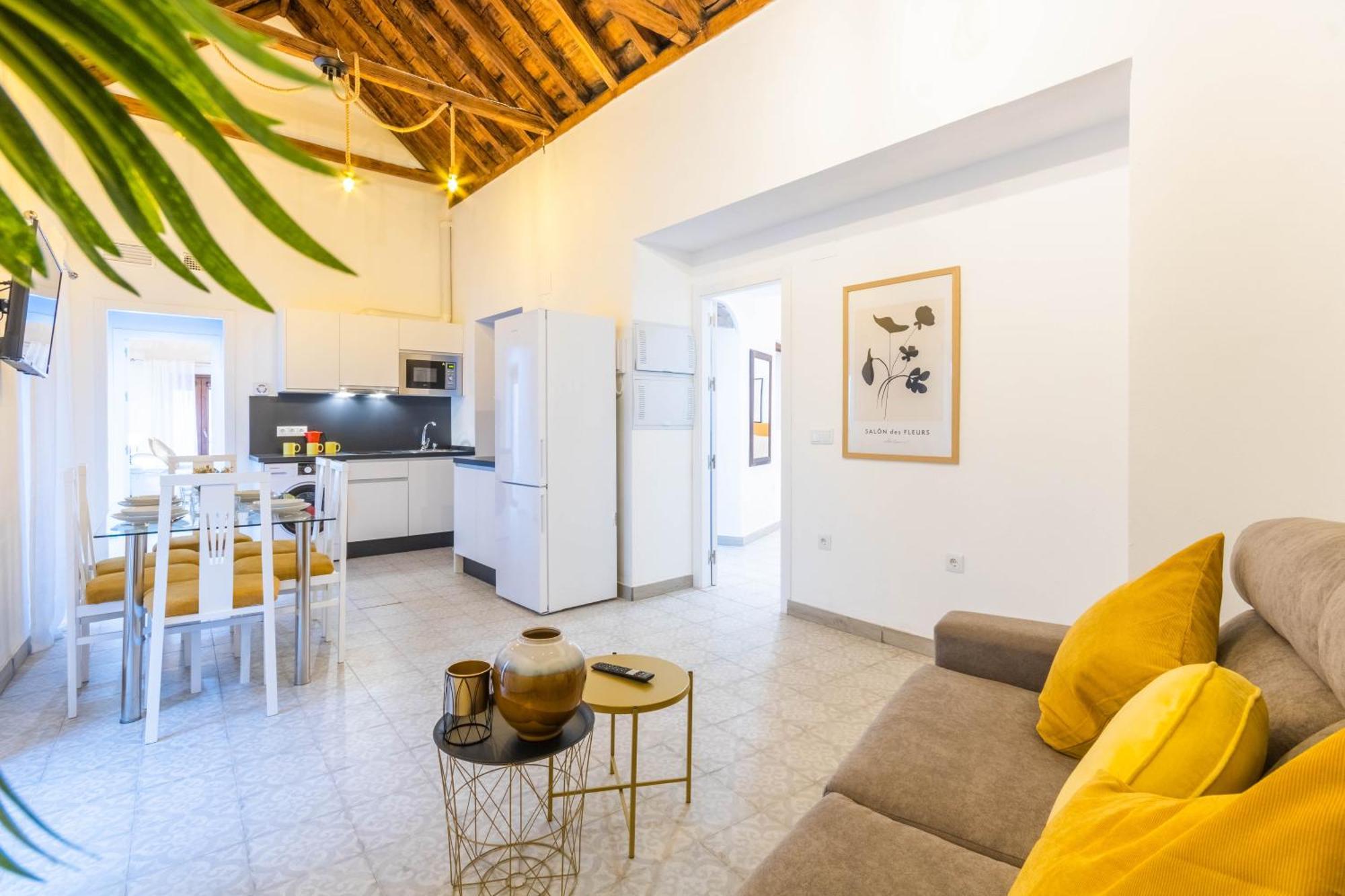 Apartamentos Miguel De Cervantes Centro קורדובה מראה חיצוני תמונה