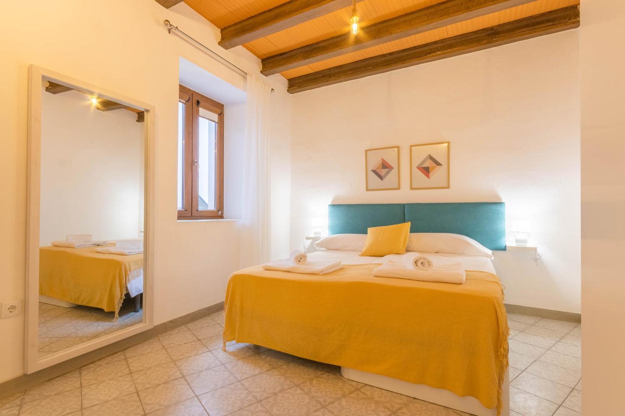 Apartamentos Miguel De Cervantes Centro קורדובה מראה חיצוני תמונה