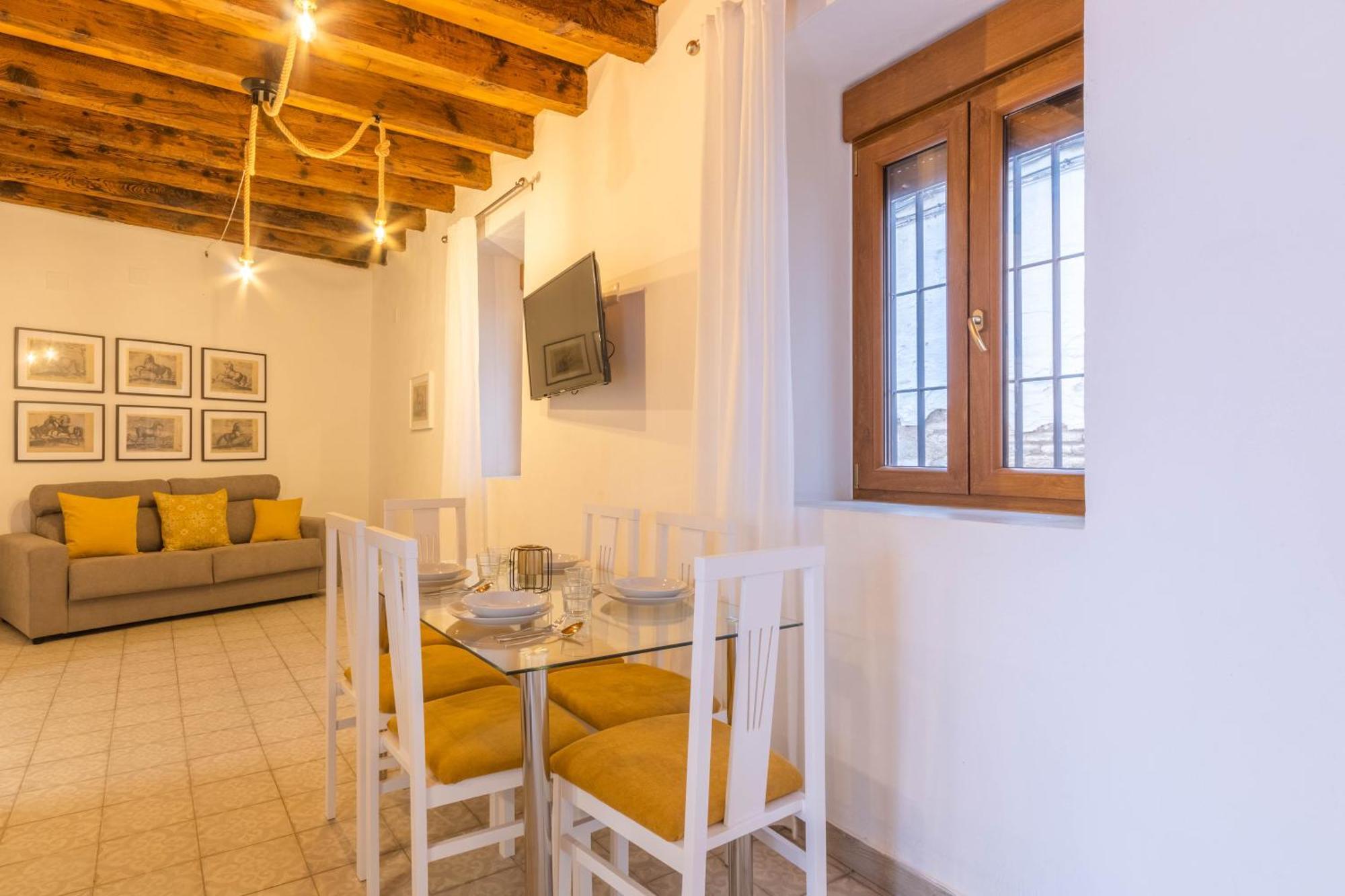 Apartamentos Miguel De Cervantes Centro קורדובה מראה חיצוני תמונה
